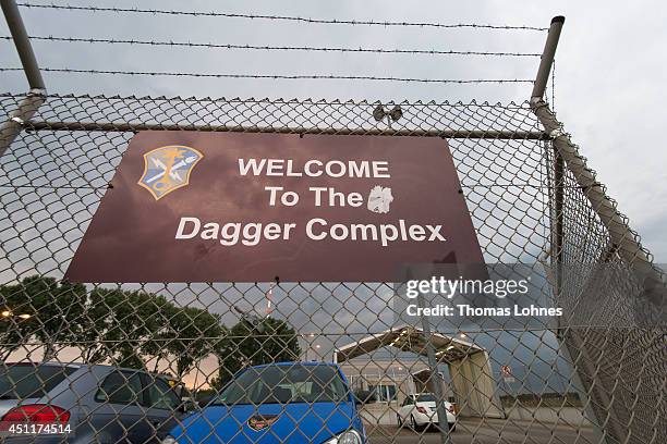 121 Dagger Complex Stock Photos, High-Res Pictures, and Images - Getty ...
