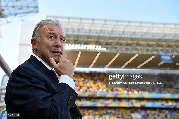 Head coach Alberto Zaccheroni of Japan looks on prior to the 2014 FIFA World Cup Brazil Group C match between Japan and Colombia at Arena Pantanal on...