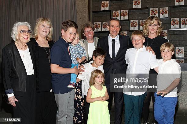 Artist Jeff Koons and Justine Wheeler Koons pose with family at Jeff Koons: A Retrospective at The Whitney Museum of American Art on June 24, 2014 in...
