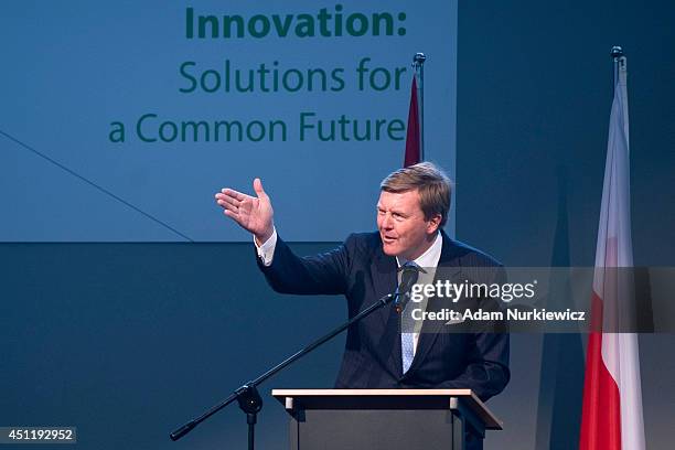 King Willem-Alexander speaks while the Polish-Dutch Economic Forum 'Innovation: Solutions for a common future' at National Stadium as part of his...