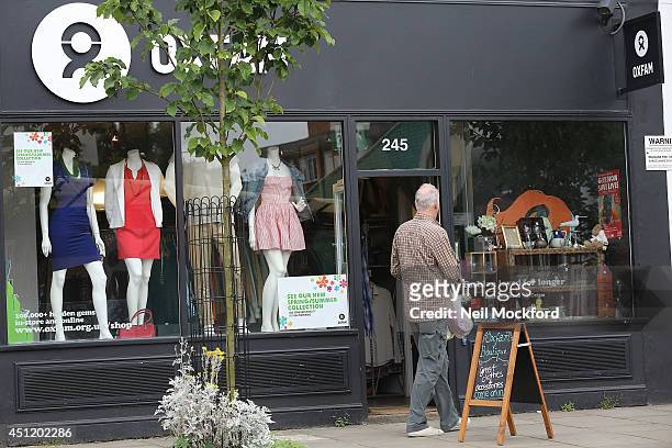 Michael Barrymore is seen visiting various chemists in Notting Hill. During his trip to West London, he also window shopped at Oxfam before catching...