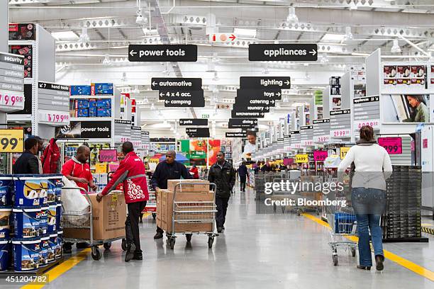 Restock Store 158 Restock Shelf Stock Photos, High-Res Pictures, and Images - Getty ...
