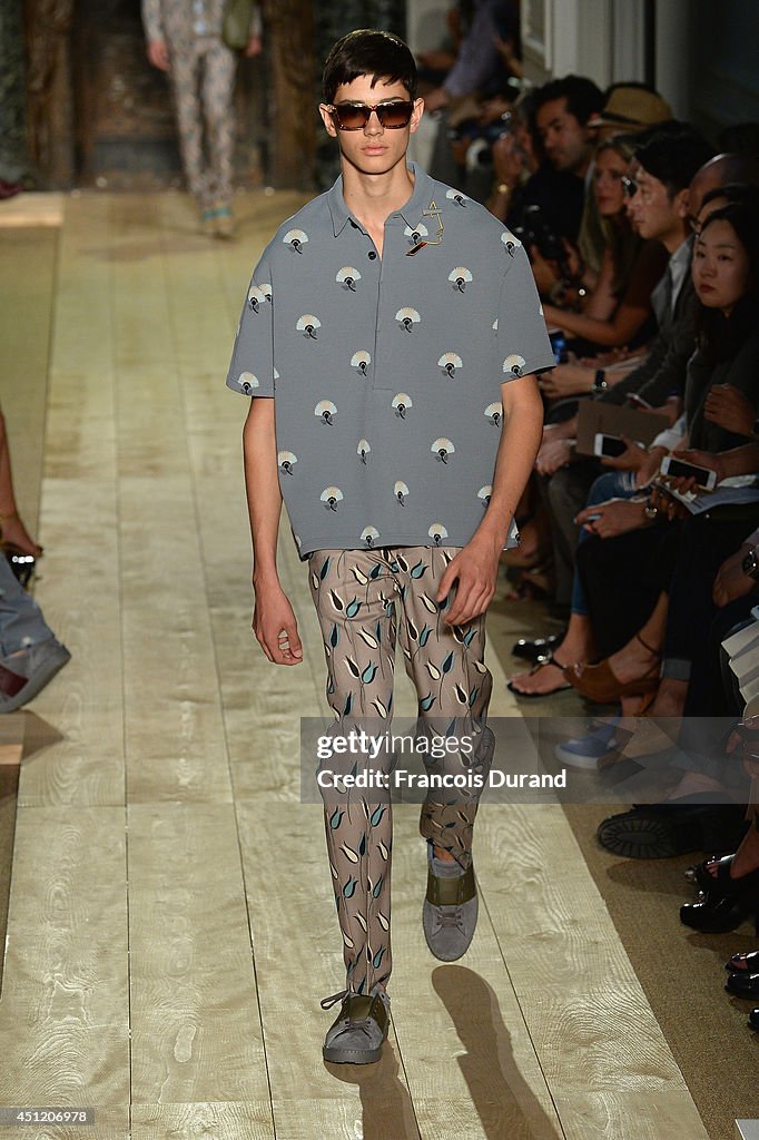 Valentino: Runway - Paris Fashion Week - Menswear S/S 2015