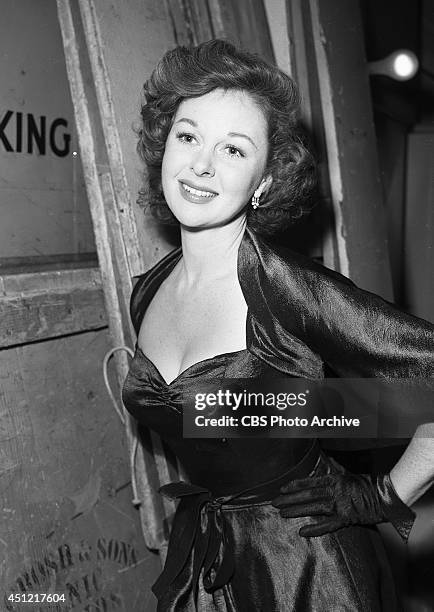 Actress Susan Hayward poses on the CBS "LUX RADIO THEATRE" set in Los Angeles, California on October 29, 1951.