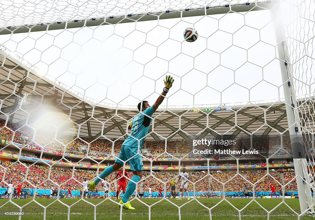 Honduras v Switzerland: Group E - 2014 FIFA World Cup Brazil