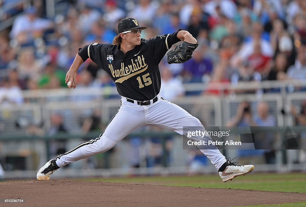 College World Series - Vanderbilt v Virginia - Game Three