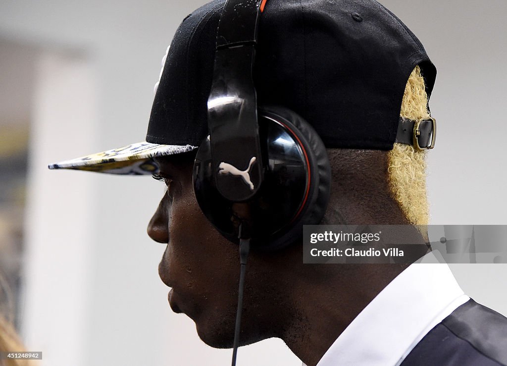 The Italy Football Team Leaves Brazil