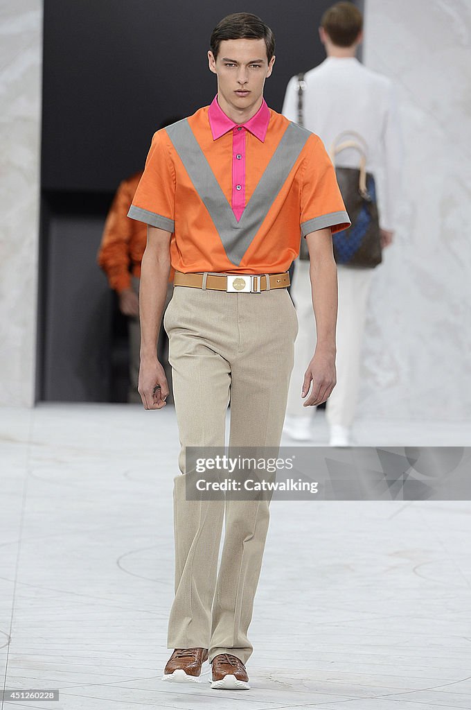 Louis Vuitton - Mens Spring 2015 Runway - Paris Menswear Fashion Week