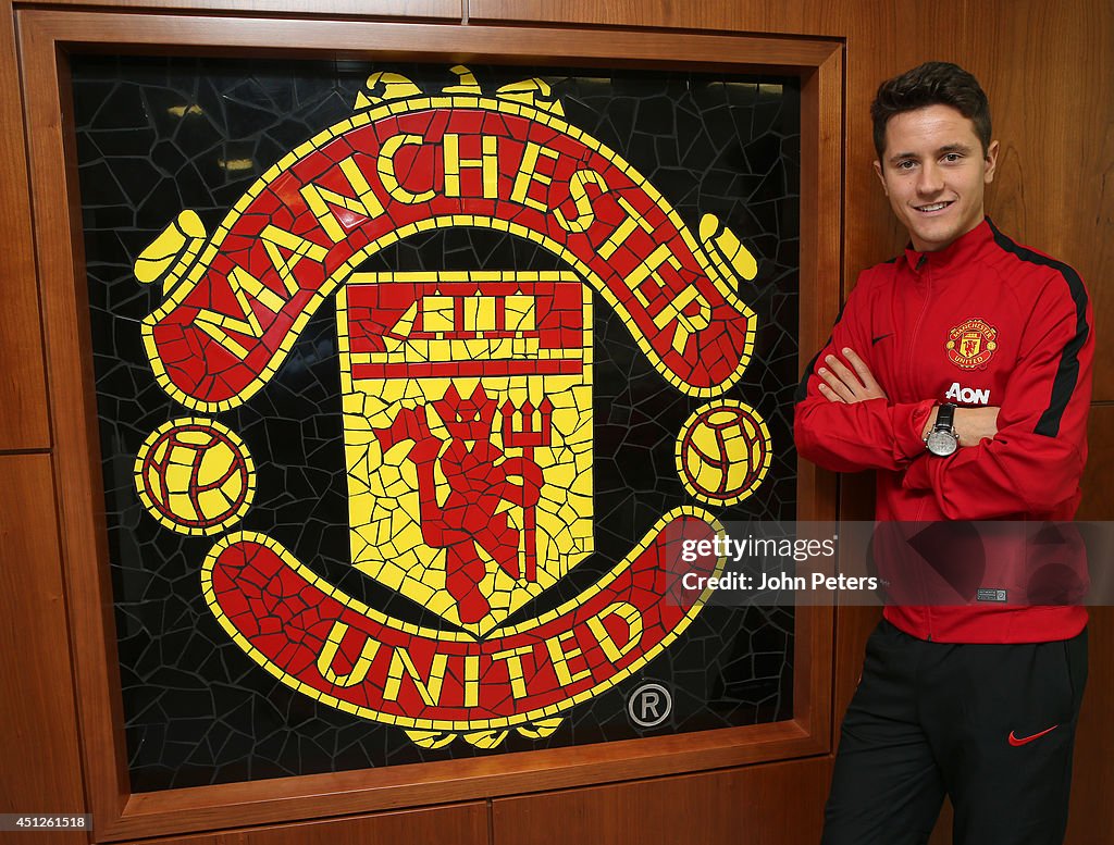 Ander Herrera Arrives At Manchester United Training Ground Ahead Of Medical