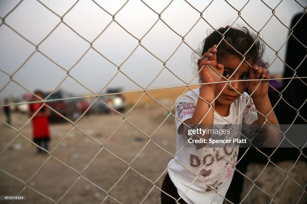 Refugees Fleeing ISIS Offensive Pour Into Kurdistan