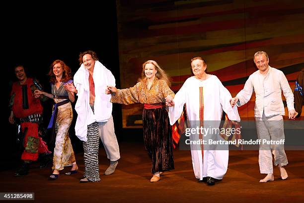 Celine MartinSisteron, Mathias Marechal, Marina Vlady, Marcel Marechal and Emmanuel Dechartre hi the public at the end of 'Le Cavalier seul' Theater...