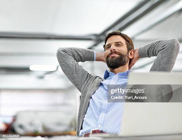 meine träume sind wahr erfolg kommen. - zufriedenheit stock-fotos und bilder