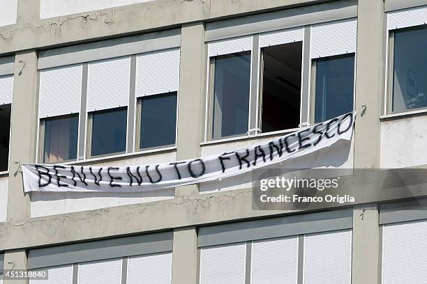 Banner reading 'Welcome Francis' is seen hanging at the Policlinico Agostino Gemelli Hospital for the visit of Pope Francis on June 27, 2014 in Rome,...