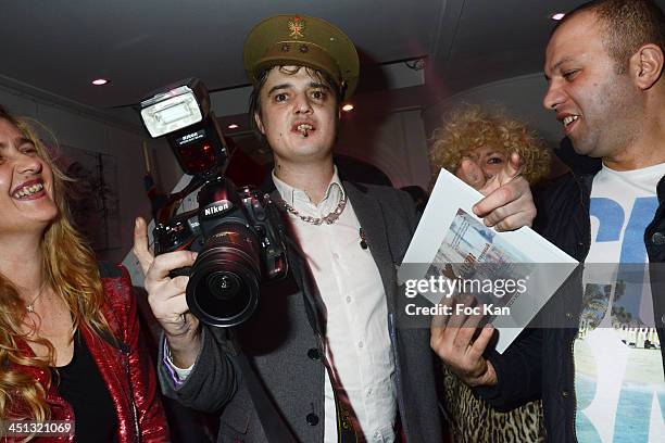 Geraldine Beigbeder and Pete Doherty attend the 'Flags From The Old Regime' : Pete Doherty and Alize Meurisse Paintings Exhibition Preview At Espace...