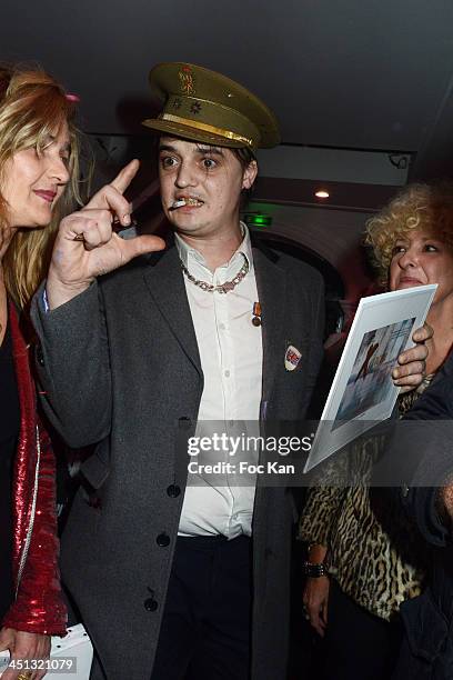 Geraldine Beigbeder and Pete Doherty attend the 'Flags From The Old Regime' : Pete Doherty and Alize Meurisse Paintings Exhibition Preview At Espace...