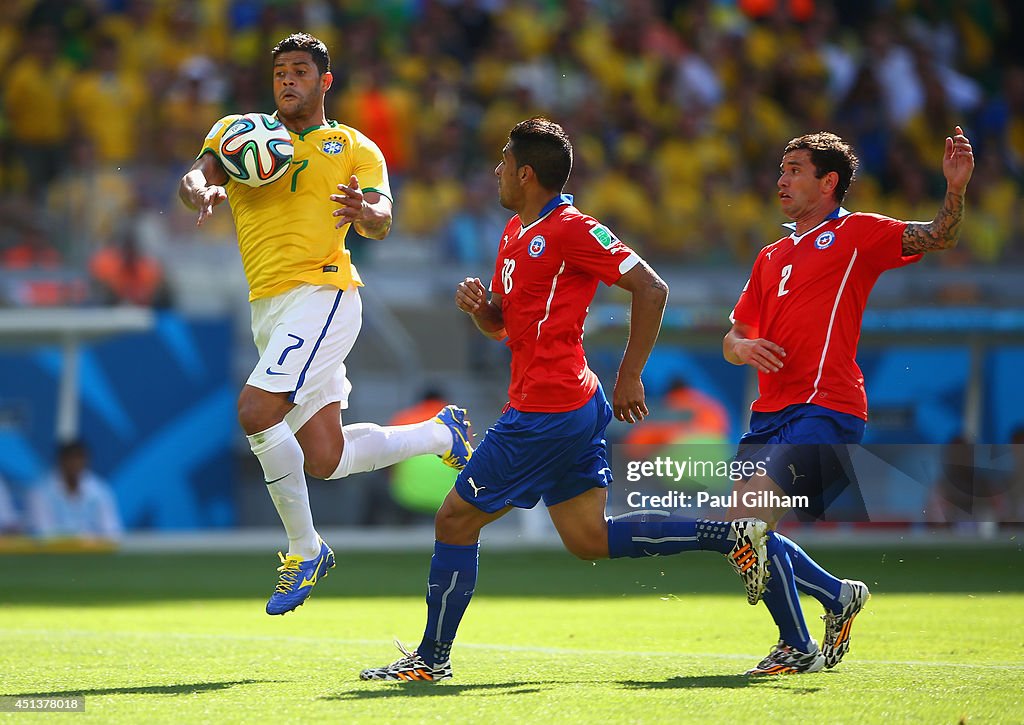 Brazil v Chile: Round of 16 - 2014 FIFA World Cup Brazil