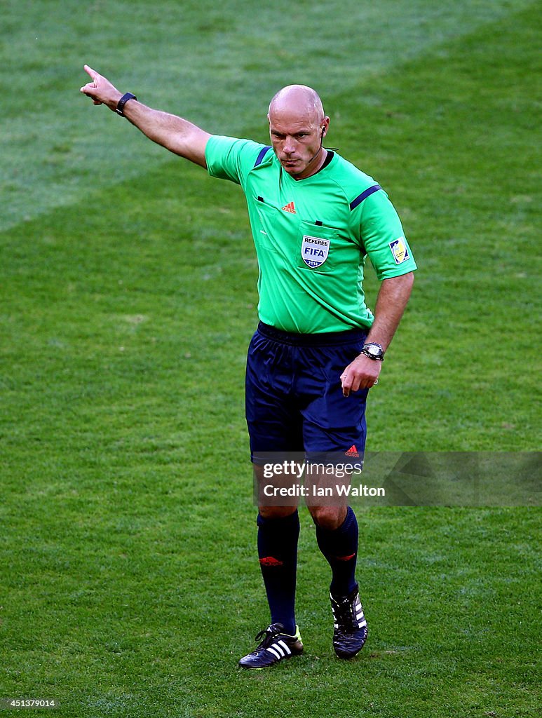 Brazil v Chile: Round of 16 - 2014 FIFA World Cup Brazil