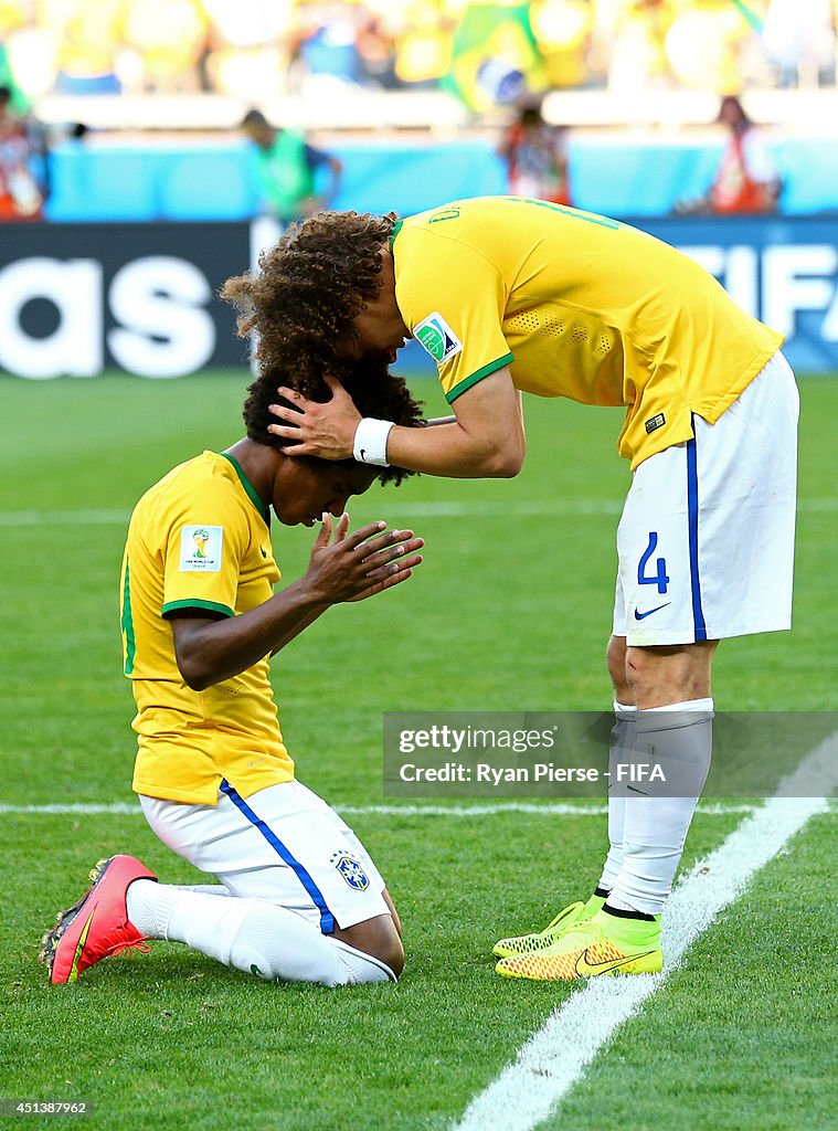 Brazil v Chile: Round of 16 - 2014 FIFA World Cup Brazil