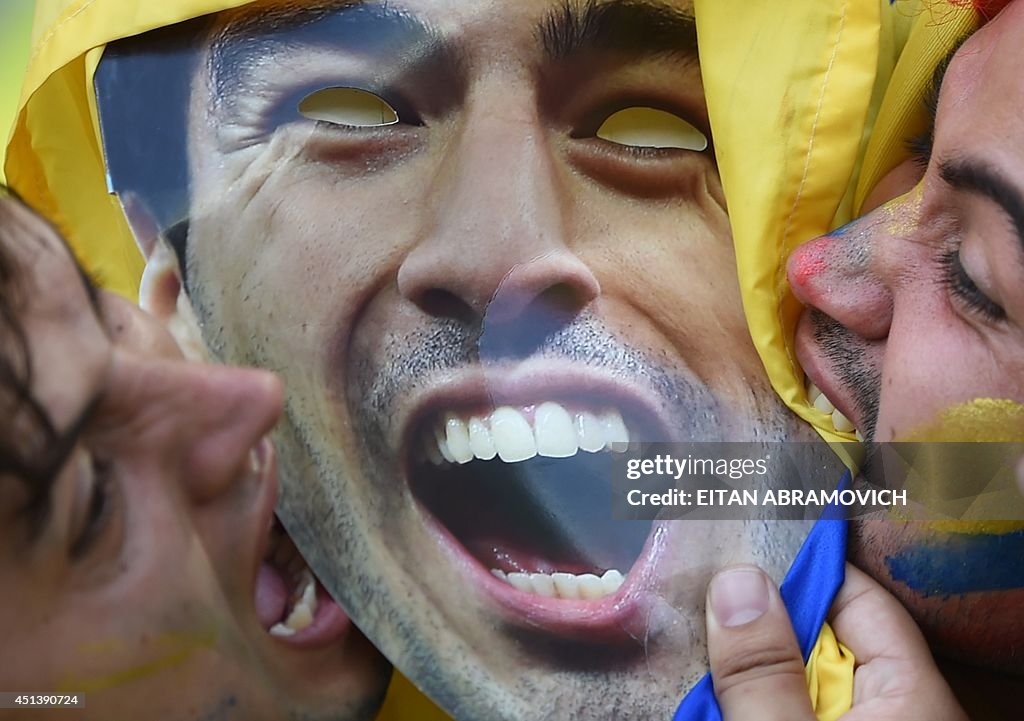 FBL-WC-2014-MATCH50-COL-URU-FANS