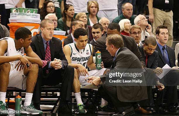 Head coach Tom Izzo of the Michigan State Spartans shouts out instructions during the game against the Columbia Lions at the Breslin Center on...