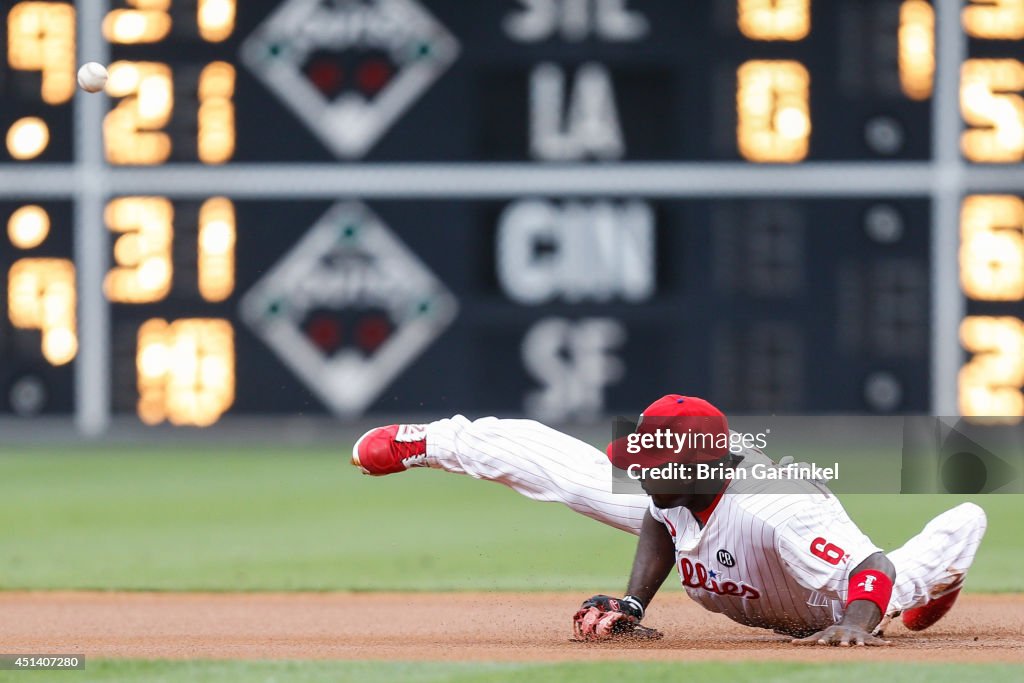 Atlanta Braves v Philadelphia Phillies