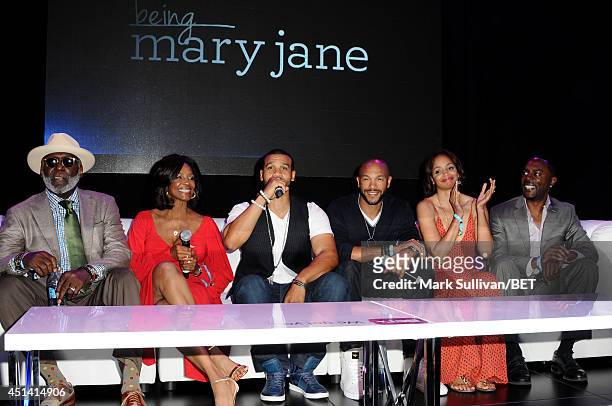 Actors Richard Roundtree, Margaret Avery, Aaron D. Spears, Stephen Bishop, Latarsha Rose and Richard Brooks speak onstage at the Fan Fest BET and...