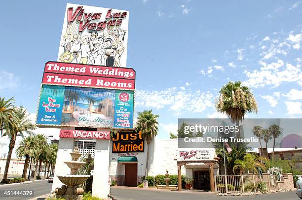Viva Las Vegas Wedding Chapel - Themed Weddings - Themed Rooms