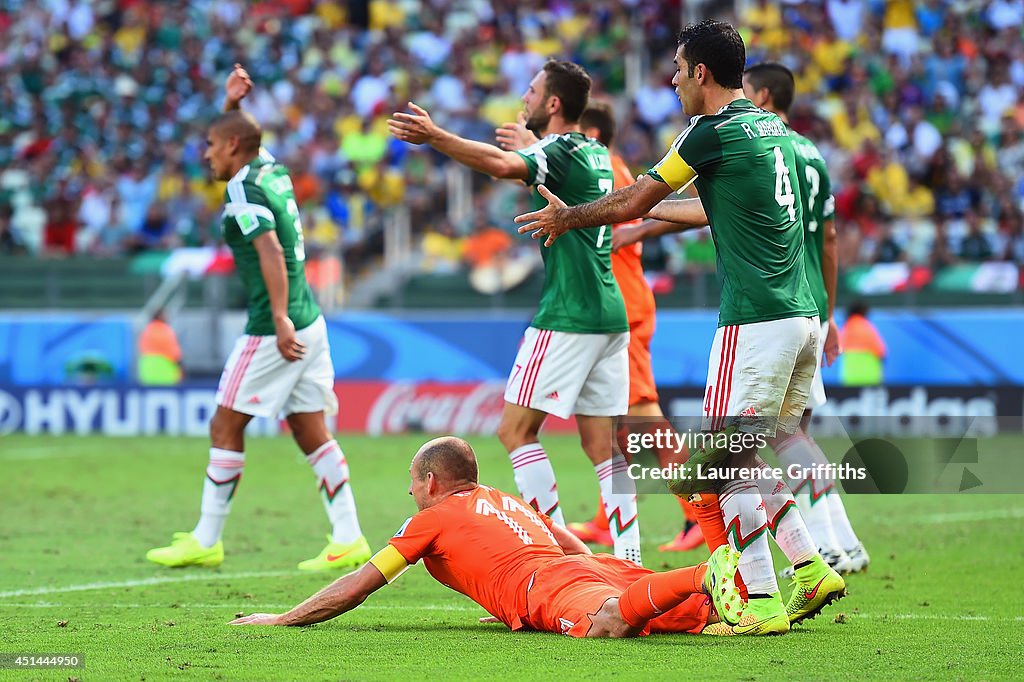 Netherlands v Mexico: Round of 16 - 2014 FIFA World Cup Brazil