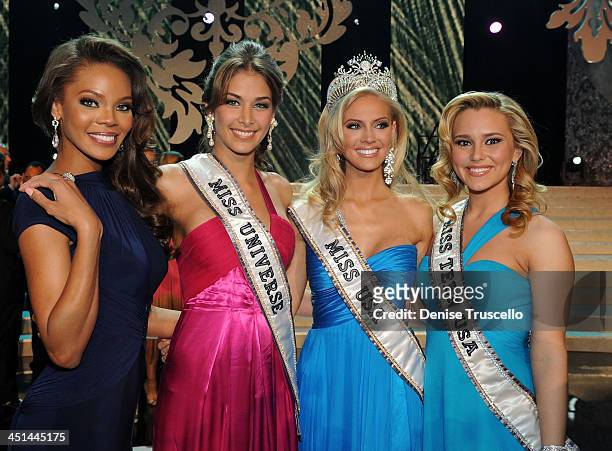 Miss USA 2008 Crystle Stewart, Miss Universe 2008 Dayana Mendoza, Miss USA 2009 Kristen Dalton and Miss Teen USA Stevi Perry pose for photos at the...