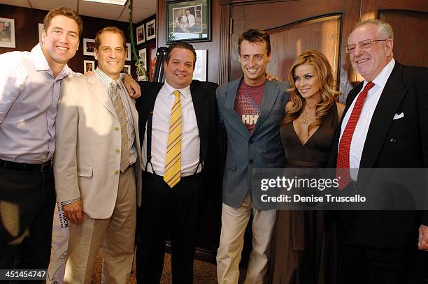 David Sachs, Ross Goodman, Jeff Beacher, Carmen Electra and Mayor Oscar Goodman