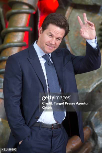 Mark Wahlberg attends the premiere of the film 'Transformers: Age of Extinction' at Sony Centre on June 29, 2014 in Berlin, Germany.