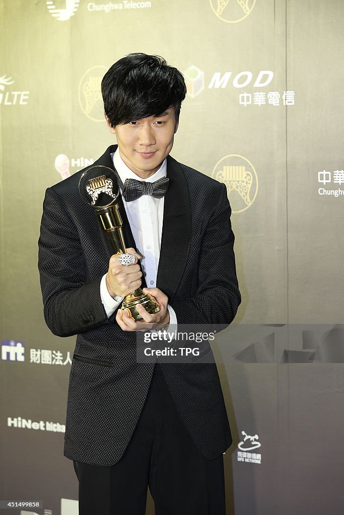 JJ Lin wins Best Male Singer at The 25th Golden Melody Awards