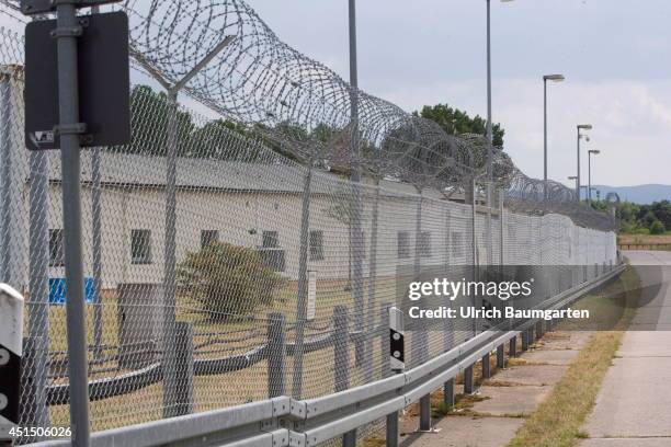 Dagger Complex Photos and Premium High Res Pictures - Getty Images