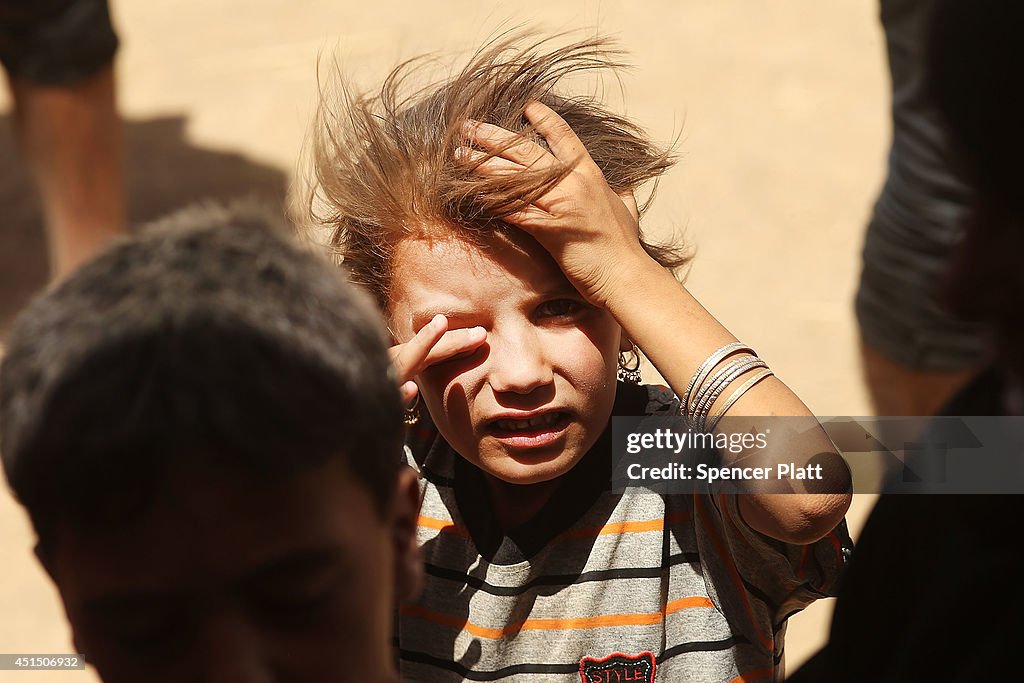 Refugees Fleeing ISIS Offensive Pour Into Kurdistan