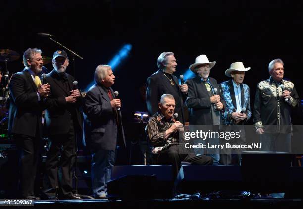 Larry Gatlin, Ray Stevens, John Conlee, Jim Ed Brown, Stonewall Jackson, Bobby Bare, Jimmy C. Newman, and Bill Anderson perform during Playin'...