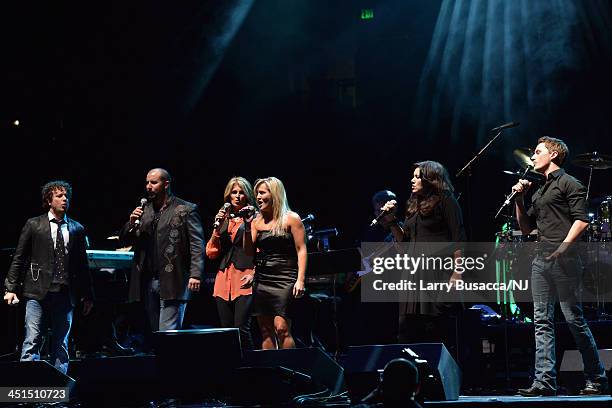 Chad Warrix, Eric Lee Beddingfield, Rhonda Vincent, Lisa Matassa, Mandy Barnett, and Greg Bates perform during Playin' Possum! The Final No Show...