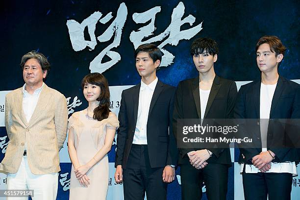 South Korean actors Choi Min-Sik, Lee Jung-Hyun, Park Bo-Gum, No Min-Woo and Kwon Yul attend the press conference for "Roaring Currents" at CGV on...