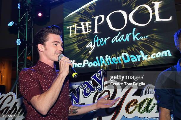 Drake Bell Birthday Bash Photos and Premium High Res Pictures - Getty