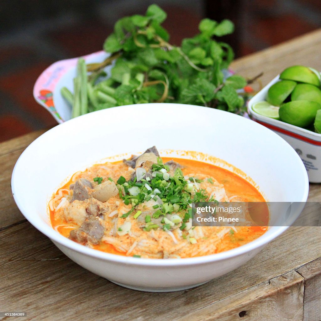 Khao Poon Nam Phik