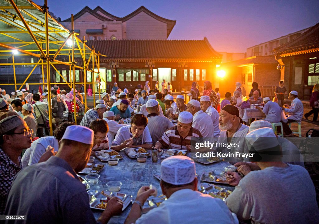 China's Hui Muslim Minority Celebrate The Muslim Holy Fasting Month of Ramadan