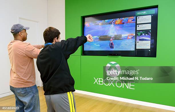 Bernie Williams attends the Xbox One Gaming Tournament at Bridgewater Commons Mall on November 23, 2013 in Bridgewater, New Jersey.