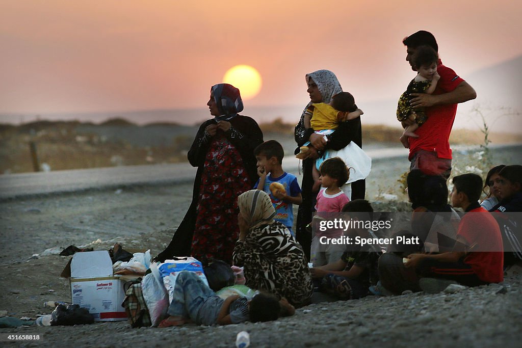 Refugees Fleeing ISIS Offensive Pour Into Kurdistan