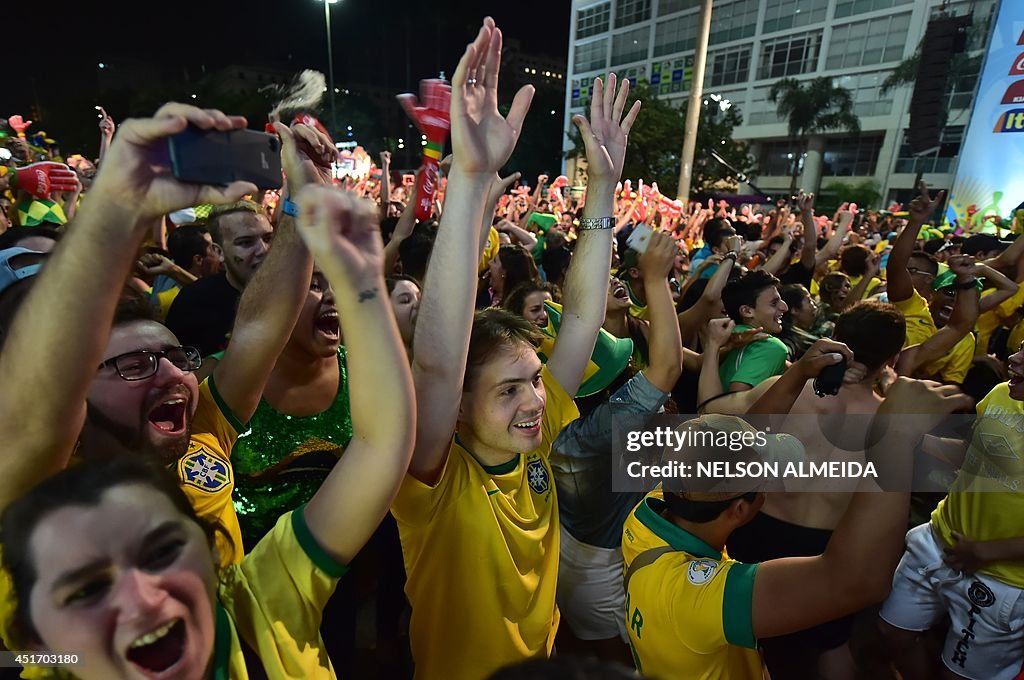 FBL-WC-2014-BRA-FANS
