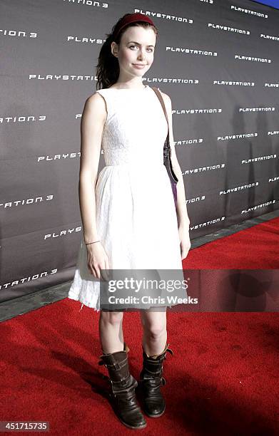 Nicole Linkletter during Hollywood's Elite Join Sony Computer Entertainment America for a First Look at the PLAYSTATION 3 - Red Carpet in Beverly...