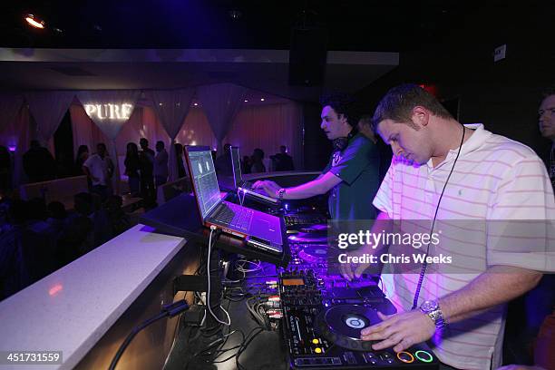 Spider Rave Dj 348 Dj Spider Stock Photos, High-Res Pictures, and Images - Getty Images