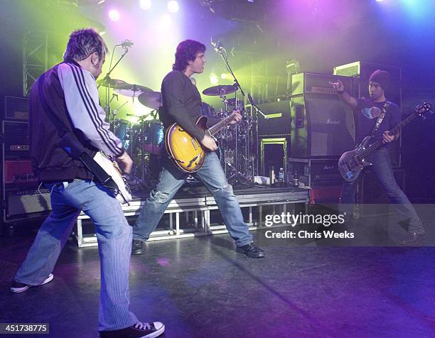 Kevin Rene Cadogan Arion Salazar Photos and Premium High Res Pictures - Getty Images