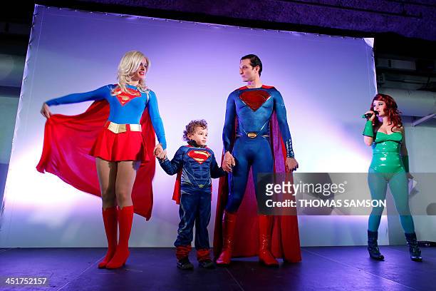 83 fotos e imágenes de Supergirl Costume - Getty Images