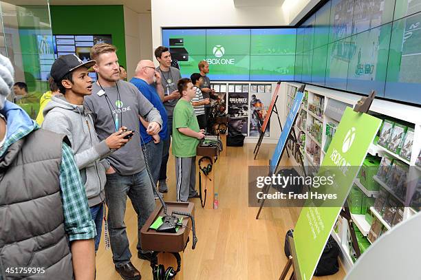 General view of the atmosphere at Microsoft retail store and former Utah Jazz basketball player Mark Eaton host the Xbox One Sports Star Challenge...