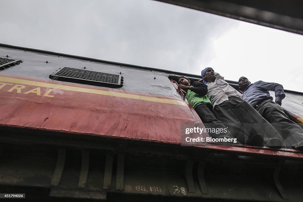 Images Of Rail Commuters Ahead Of Indian Railways' Annual Budget