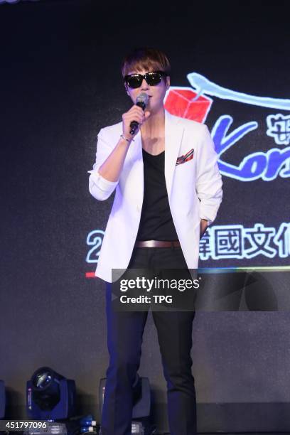 206 Hyesung Stock Photos High Res Pictures And Images Getty Images 206-hyesung-stock-photos-high-res-pictures-and-images-getty-images